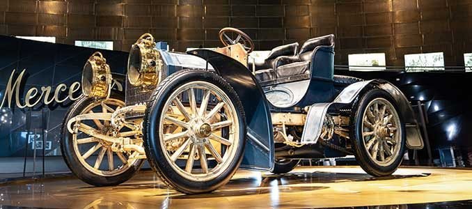 Photo représentant une Mercedes 35 HP datant de 1901